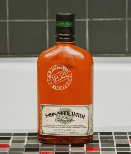 daugiafunkce-priemone-vyrams-3-in-1-stiprinamasis-sampunas-kondicionierius-ir-kuno-prausiklis-viename-1821-man-made-wash-spiced-vanilla-wsh18sv-530-ml-1-1