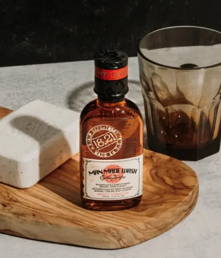 daugiafunkce-priemone-vyrams-3-in-1-stiprinamasis-sampunas-kondicionierius-ir-kuno-prausiklis-viename-1821-man-made-wash-sweet-tobacco-wsh3st-100-ml-1